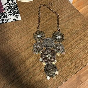 Metal brown statement necklace